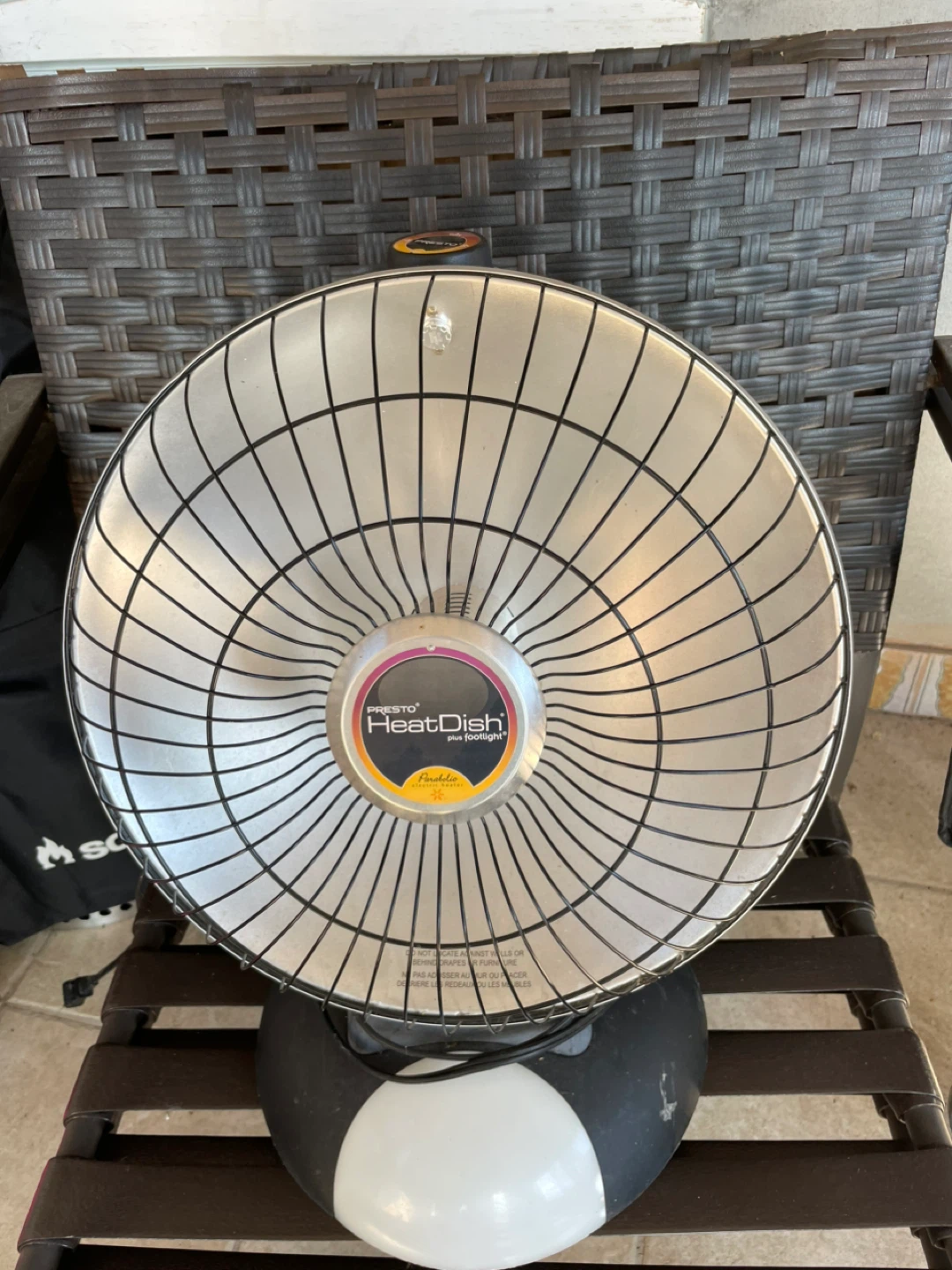 Presto HeatDish Plus Footlight Heater - photo 4