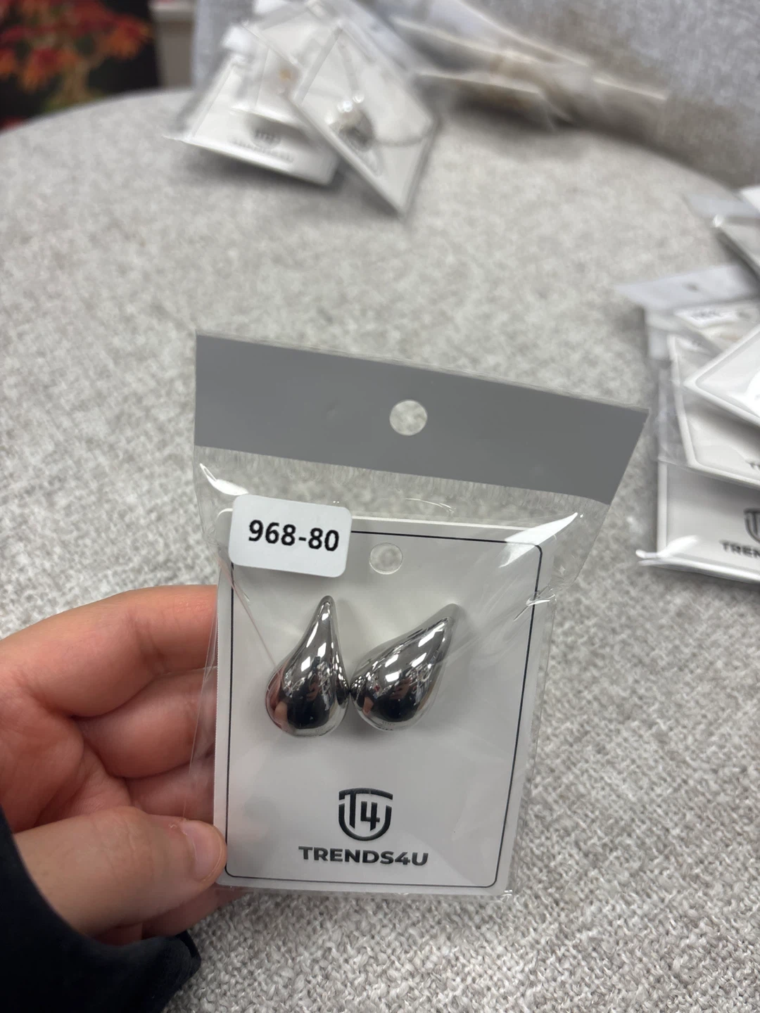 TRENDS4U Teardrop Earrings