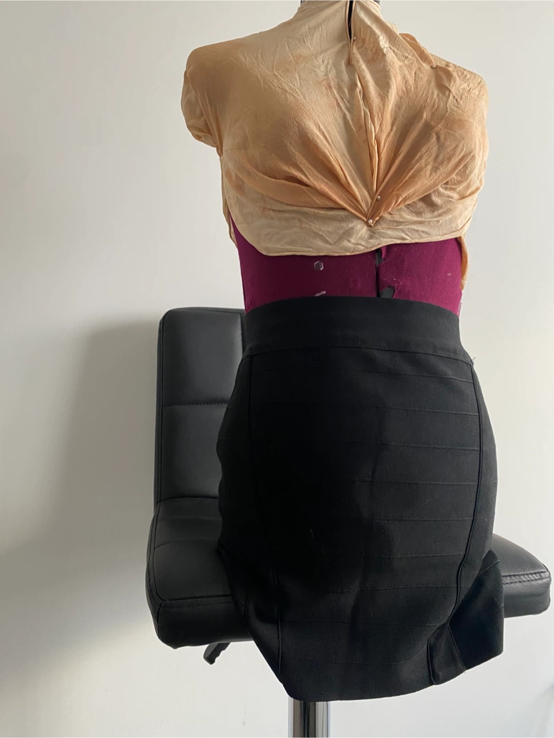 Guess black bandage skirt - photo 3