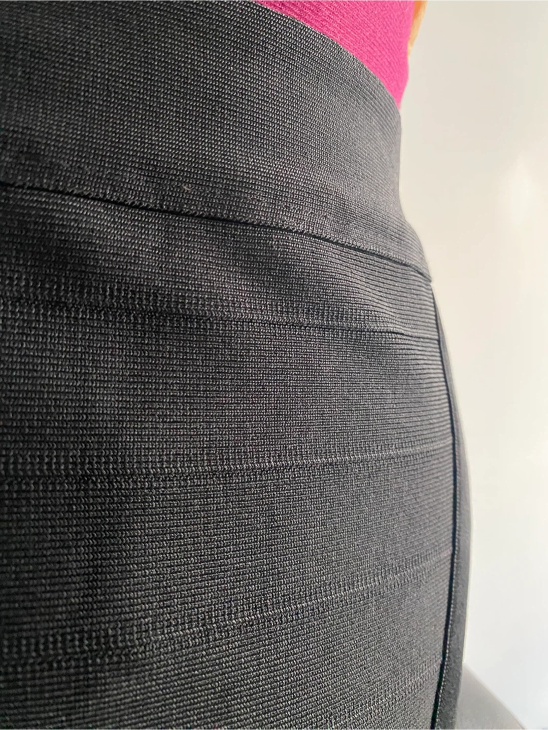 Guess black bandage skirt - photo 4