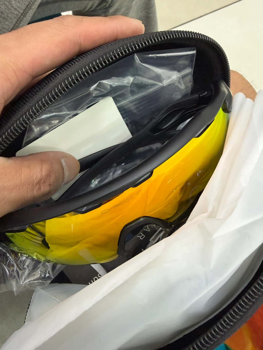 Oakley Prizm Sunglasses with Case - photo 2