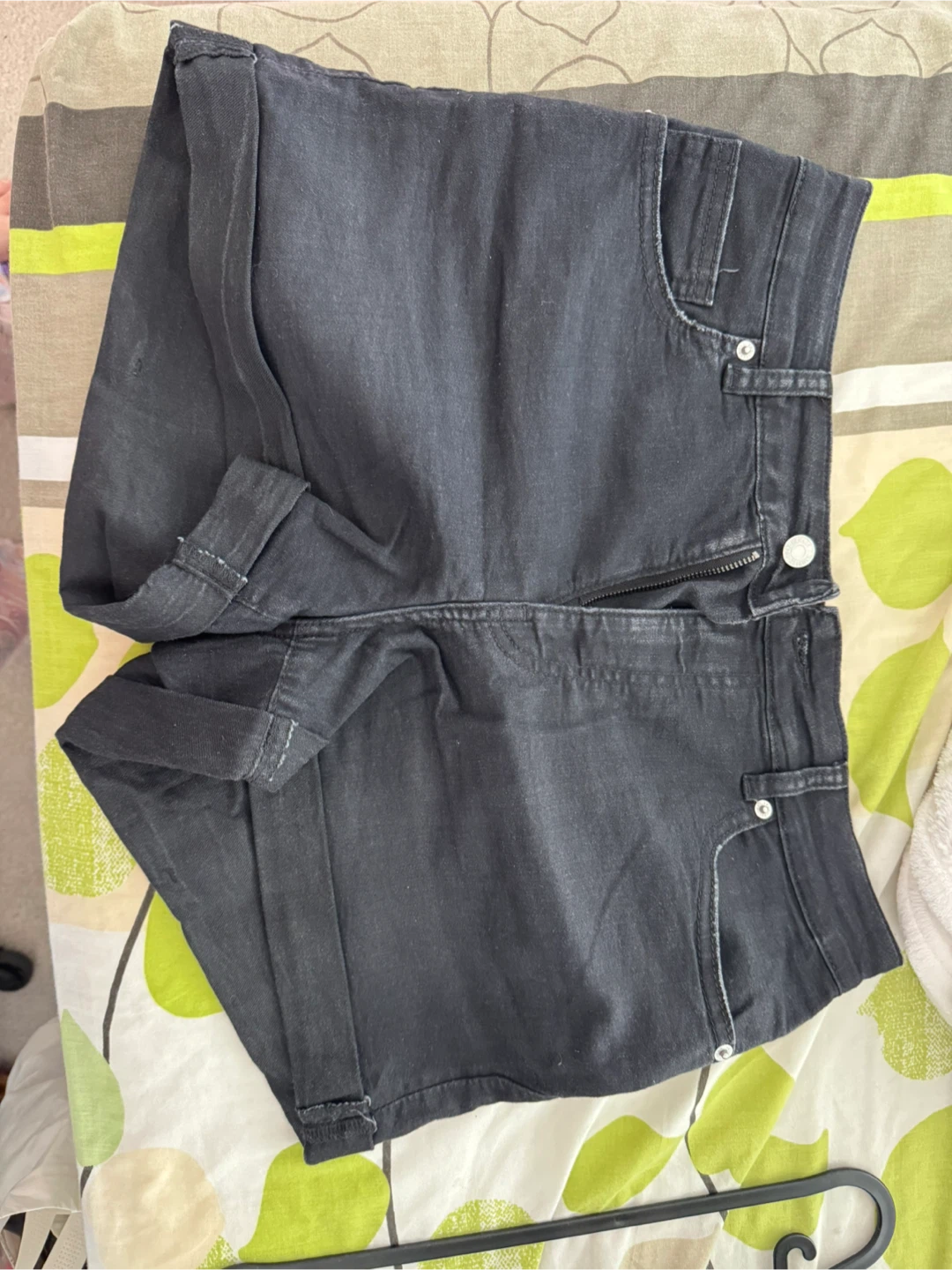 3 Pairs of Women's Denim Shorts - photo 4