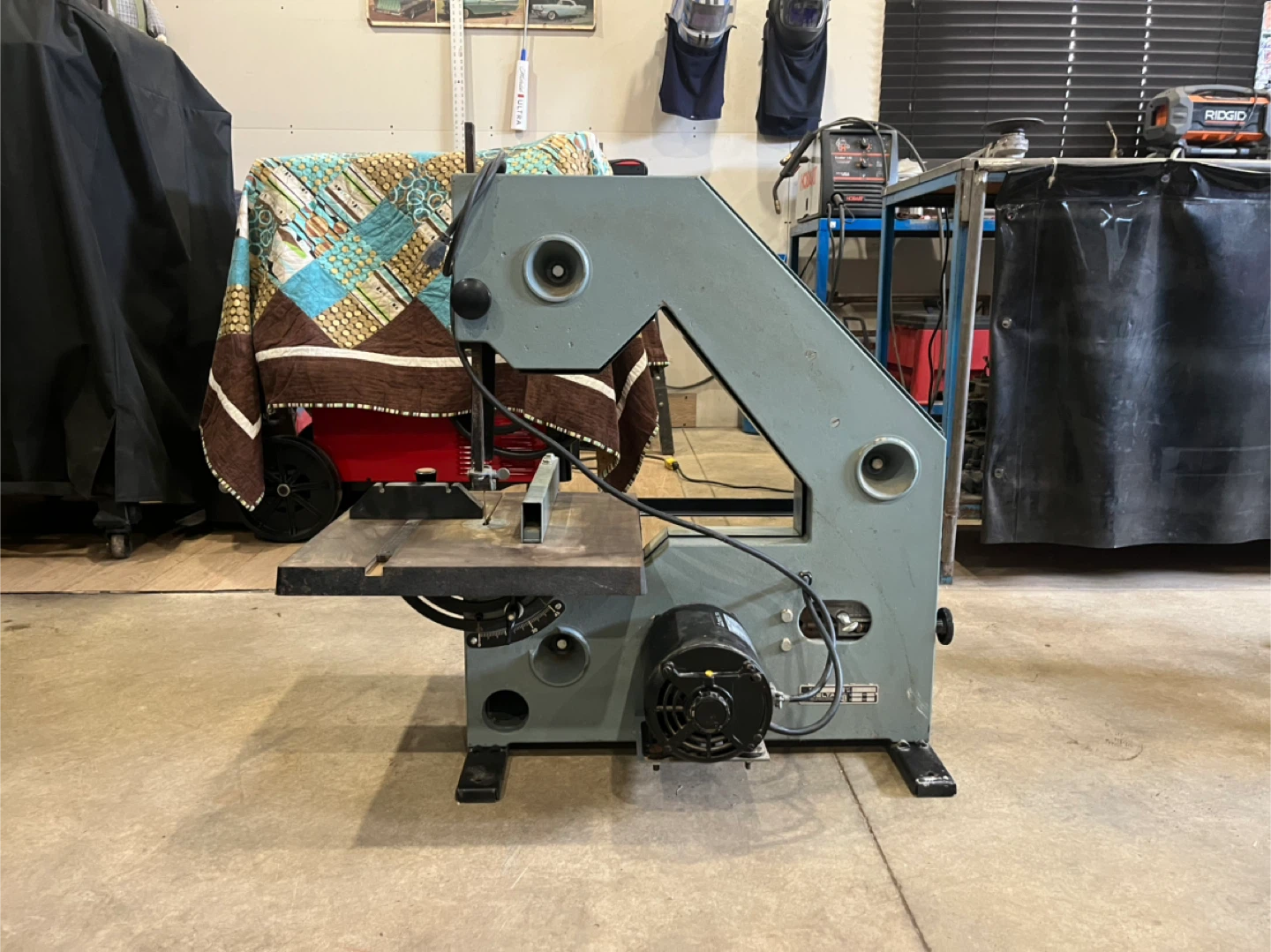 Delta Bandsaw - photo 2