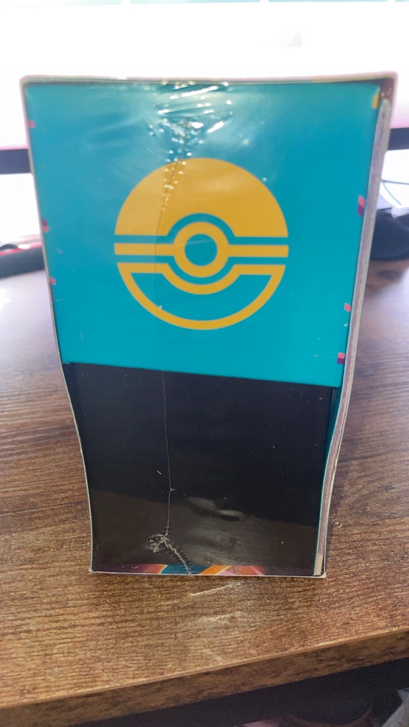 Pokemon Ascended Heroes ETB Pokemon center - photo 3