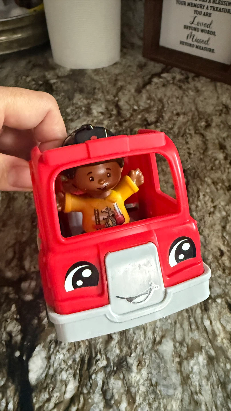 Fisher-Price Little People Fire Truck with Firefighter Toy - photo 2
