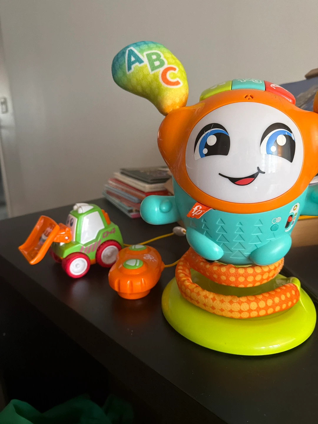 Fisher-Price Laugh & Learn Crawl Station