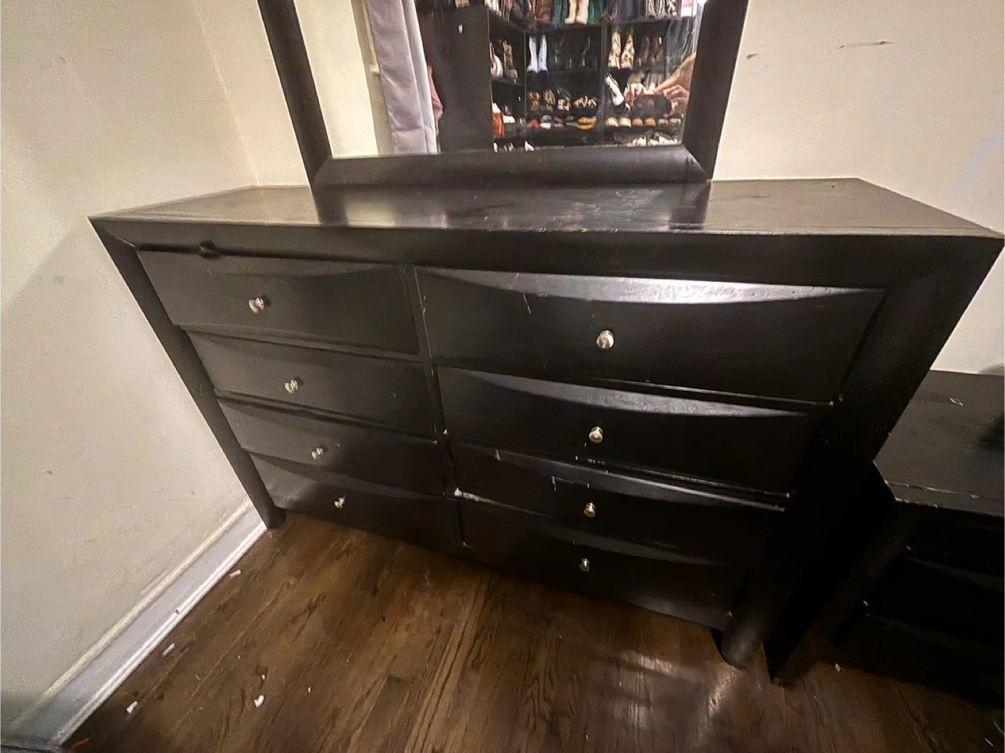 Black 8 Drawer Dresser with Mirror and nightstand