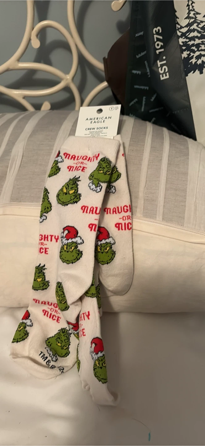 American Eagle Grinch Naughty or Nice Crew Socks