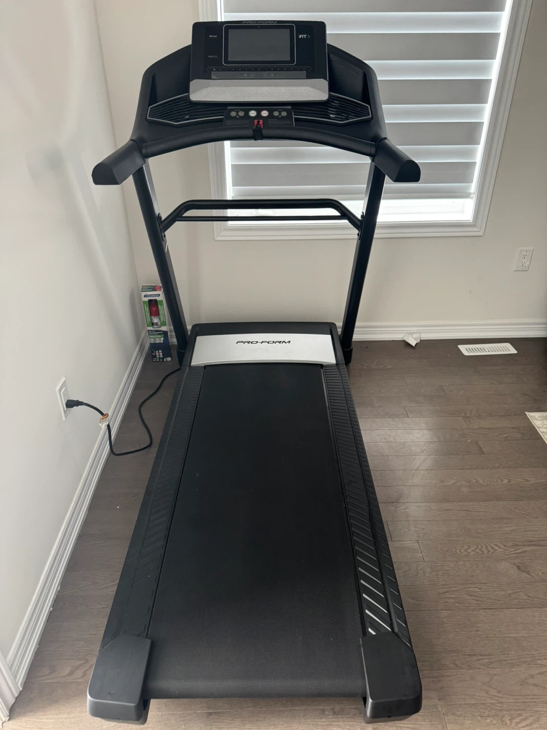 ProForm Carbon T10 Treadmill - photo 5