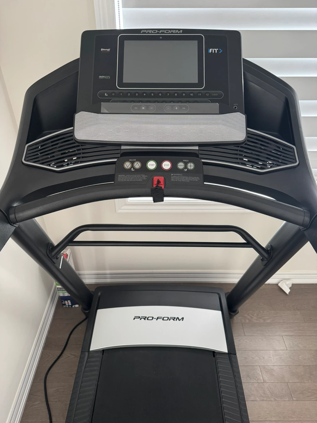 ProForm Carbon T10 Treadmill - photo 4