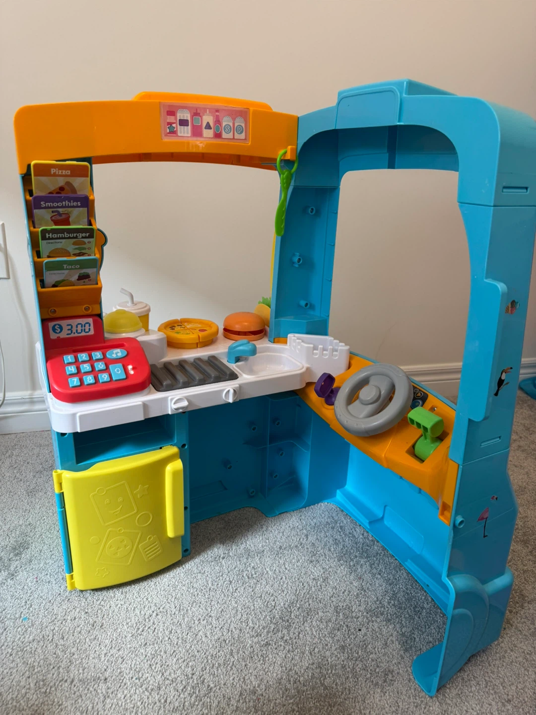 Fisher-Price Laugh & Learn Servin' Up Fun Food Truck