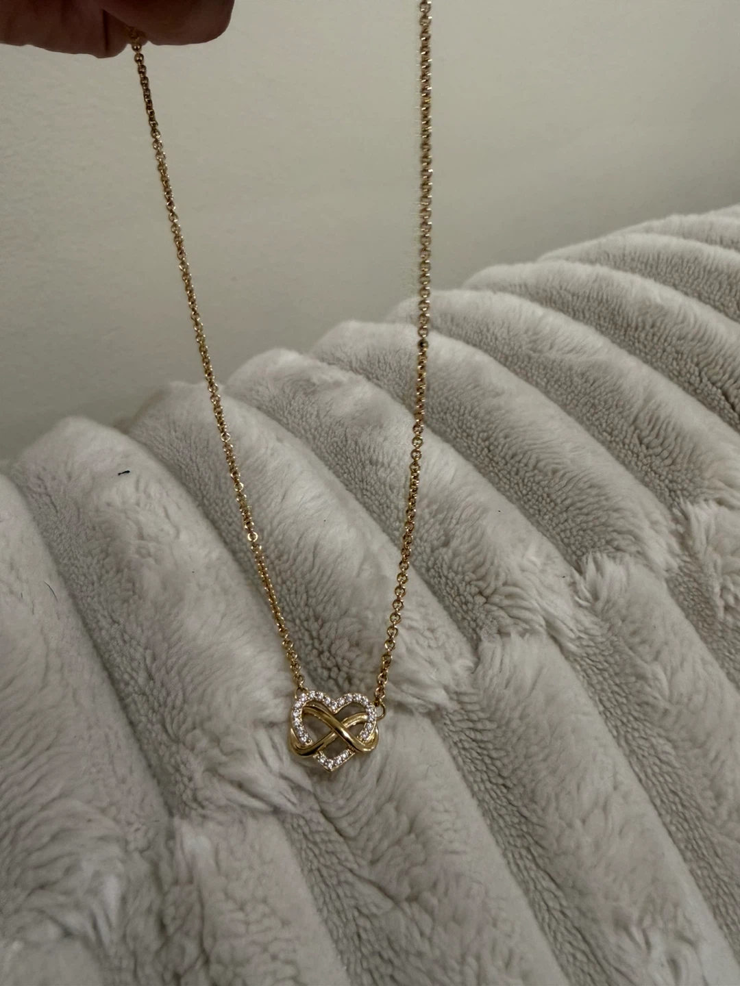PANDORA SPARKLING HEART INFINITY NECKLACE