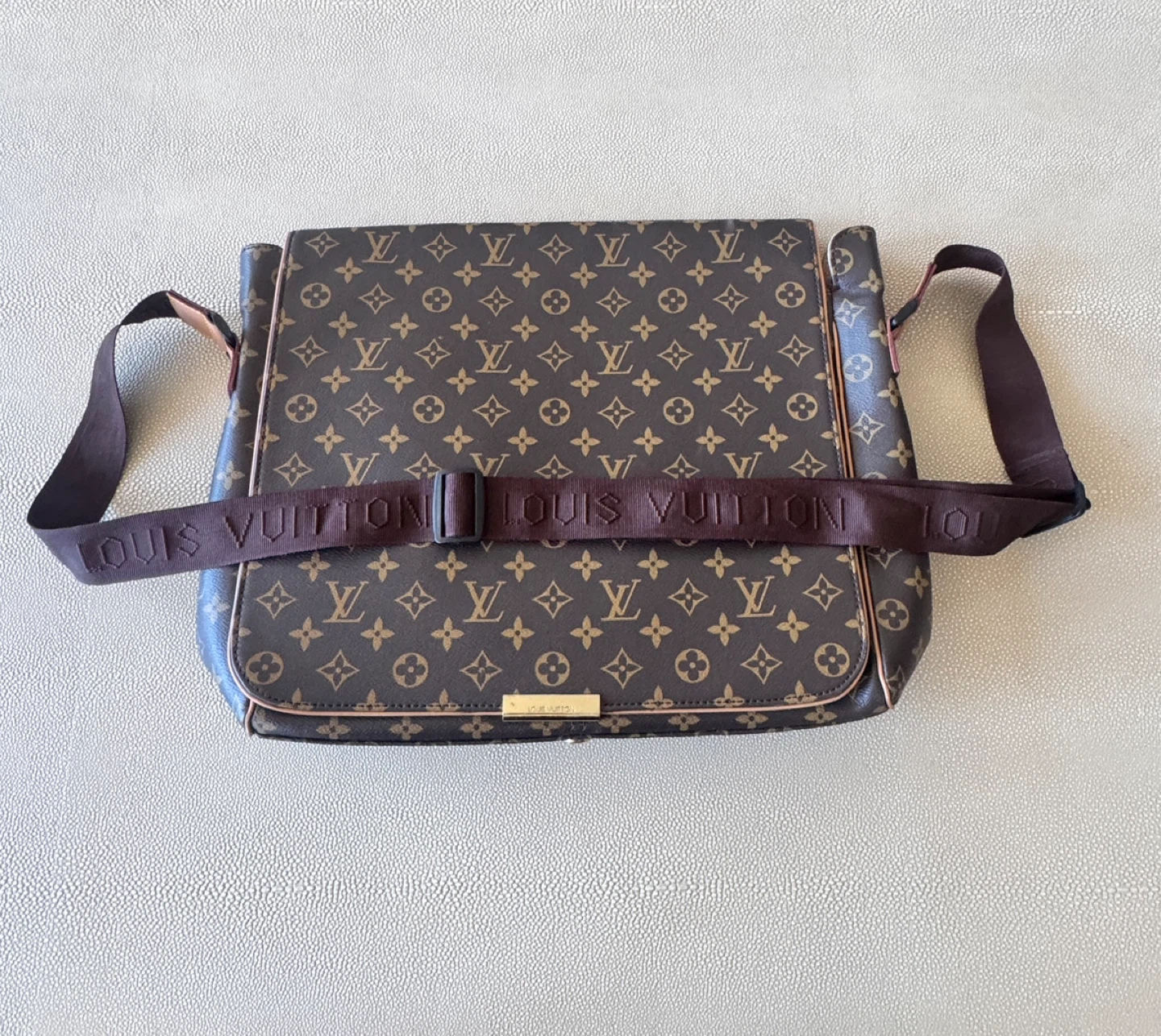 Louis Vuitton Monogram Messenger Bag