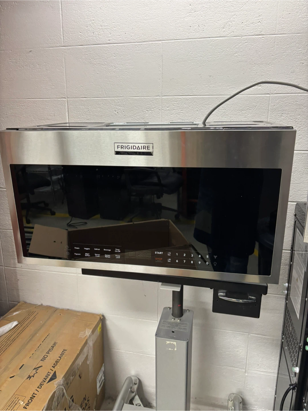 Frigidaire Over-the-Range Microwave Oven GMOS1964AF - photo 5