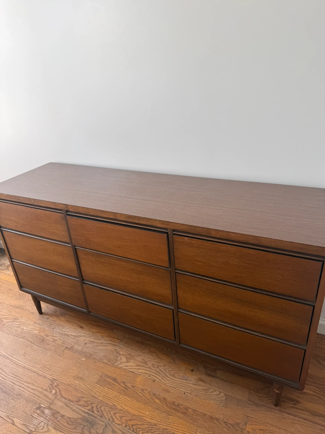 Mid-Century Modern 9-Drawer Dresser - photo 4