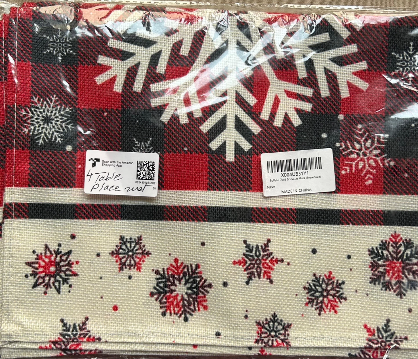 4 Buffalo Plaid Snowflake Table Place Mats