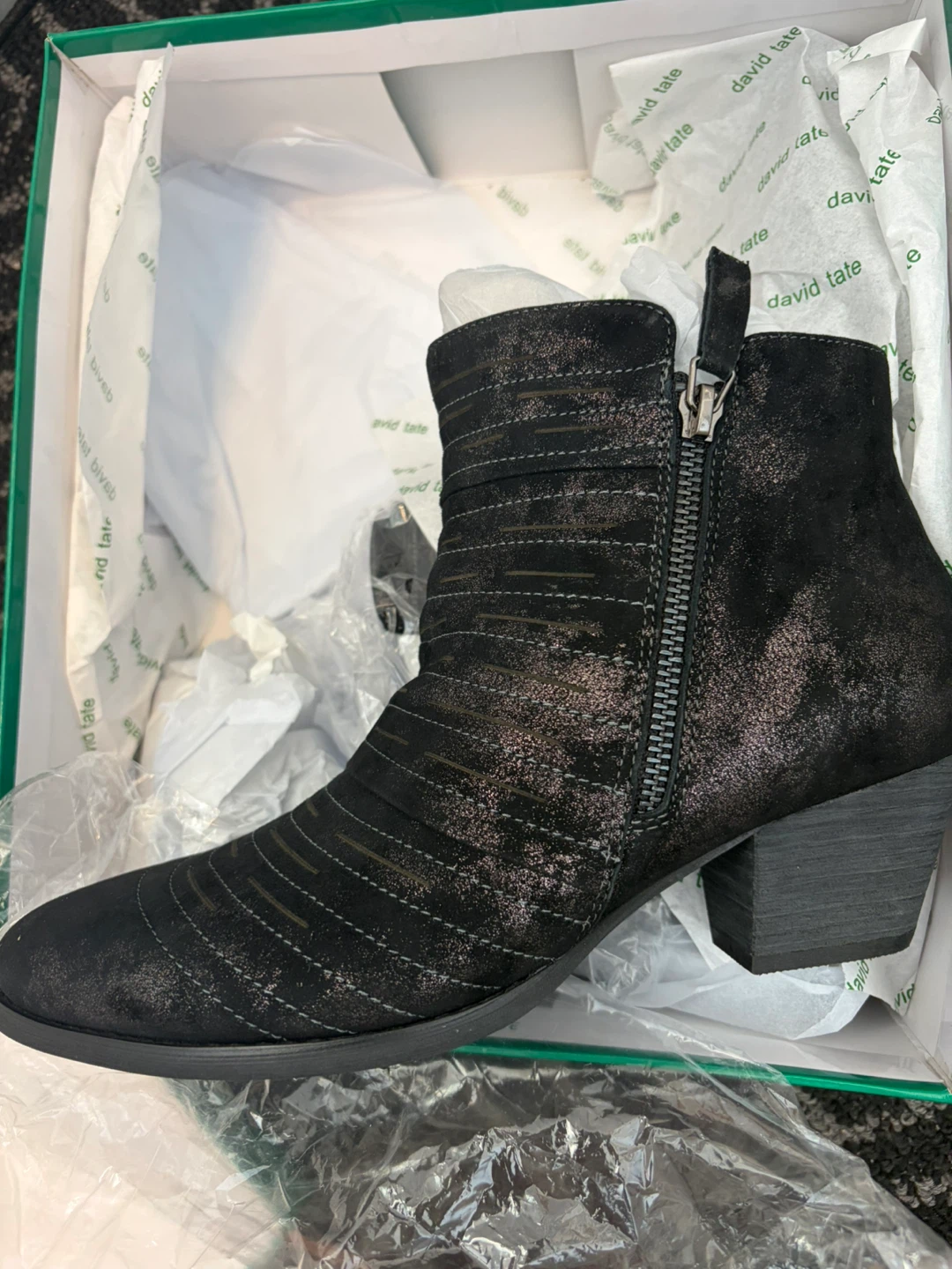 David Tate Bellview Black Antique Suede Boots - Size 9W