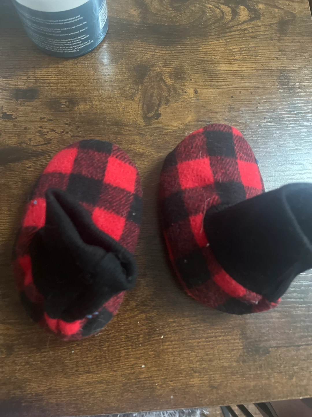 Red and Black   Baby Booties