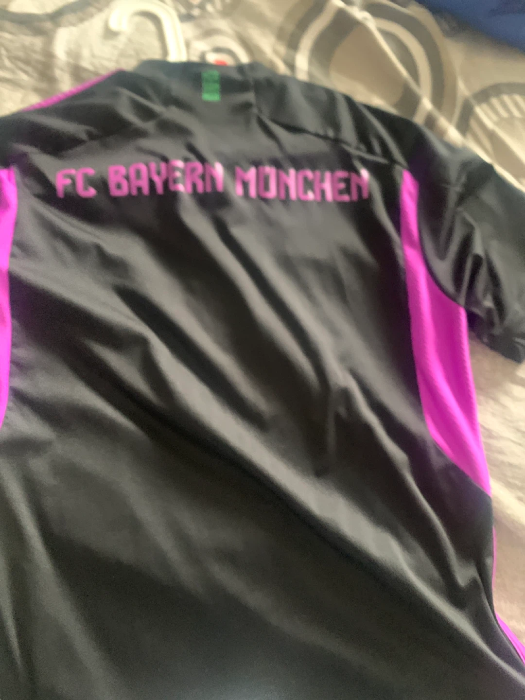 FC Bayern München Jersey Men Large - photo 2