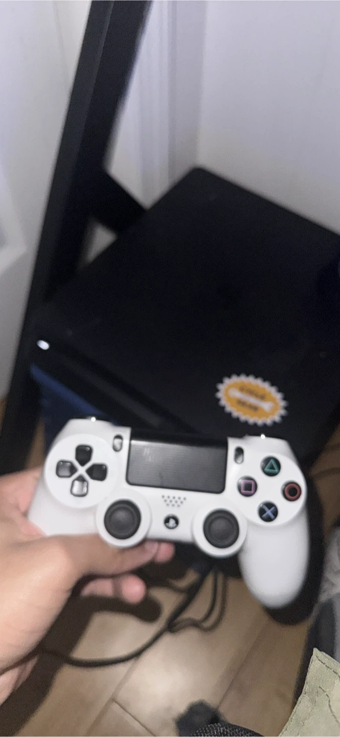 ps4 slim with controller