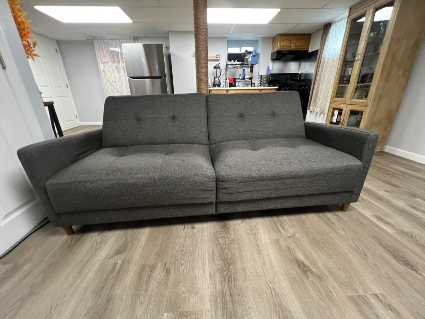 Grey Tufted Sofa Ashley - photo 5