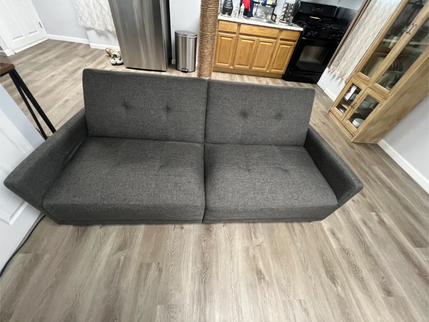 Grey Tufted Sofa Ashley - photo 3