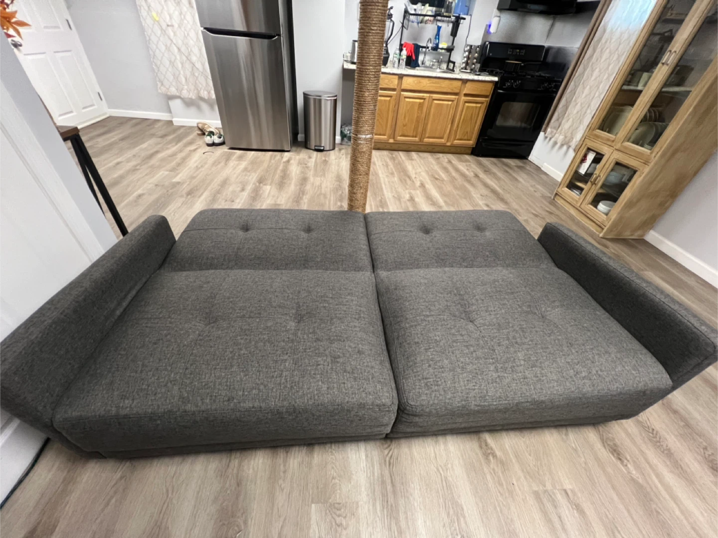 Grey Tufted Sofa Ashley - photo 4