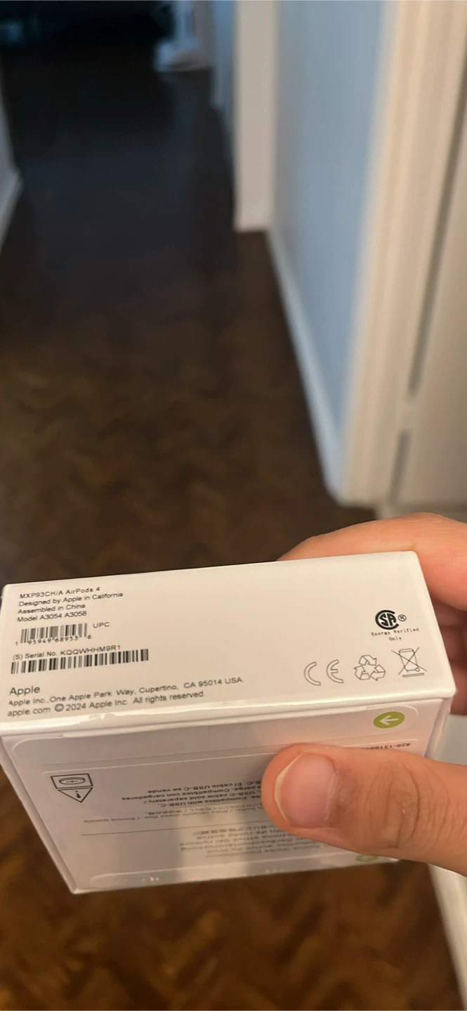 Apple AirPods 4 with Active Noise Cancellation - photo 4