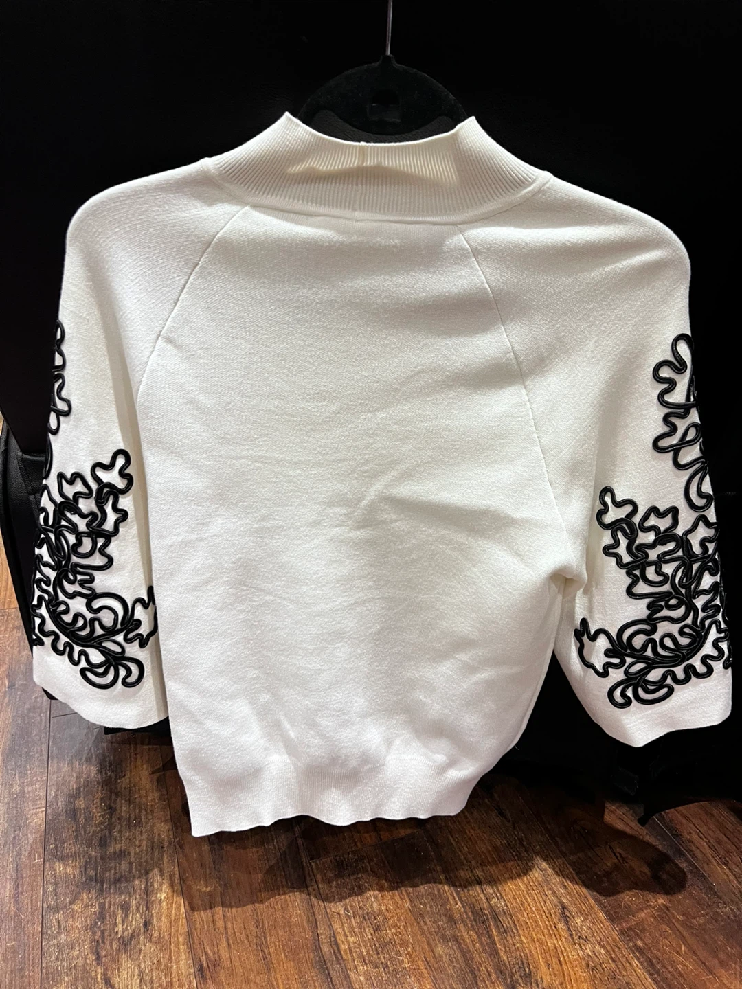 ANNE FONTAINE White Sweater with Black Embellishment Size 40 - photo 2