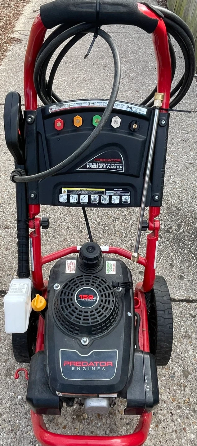 PREDATOR Cold Water Gas Pressure Washer