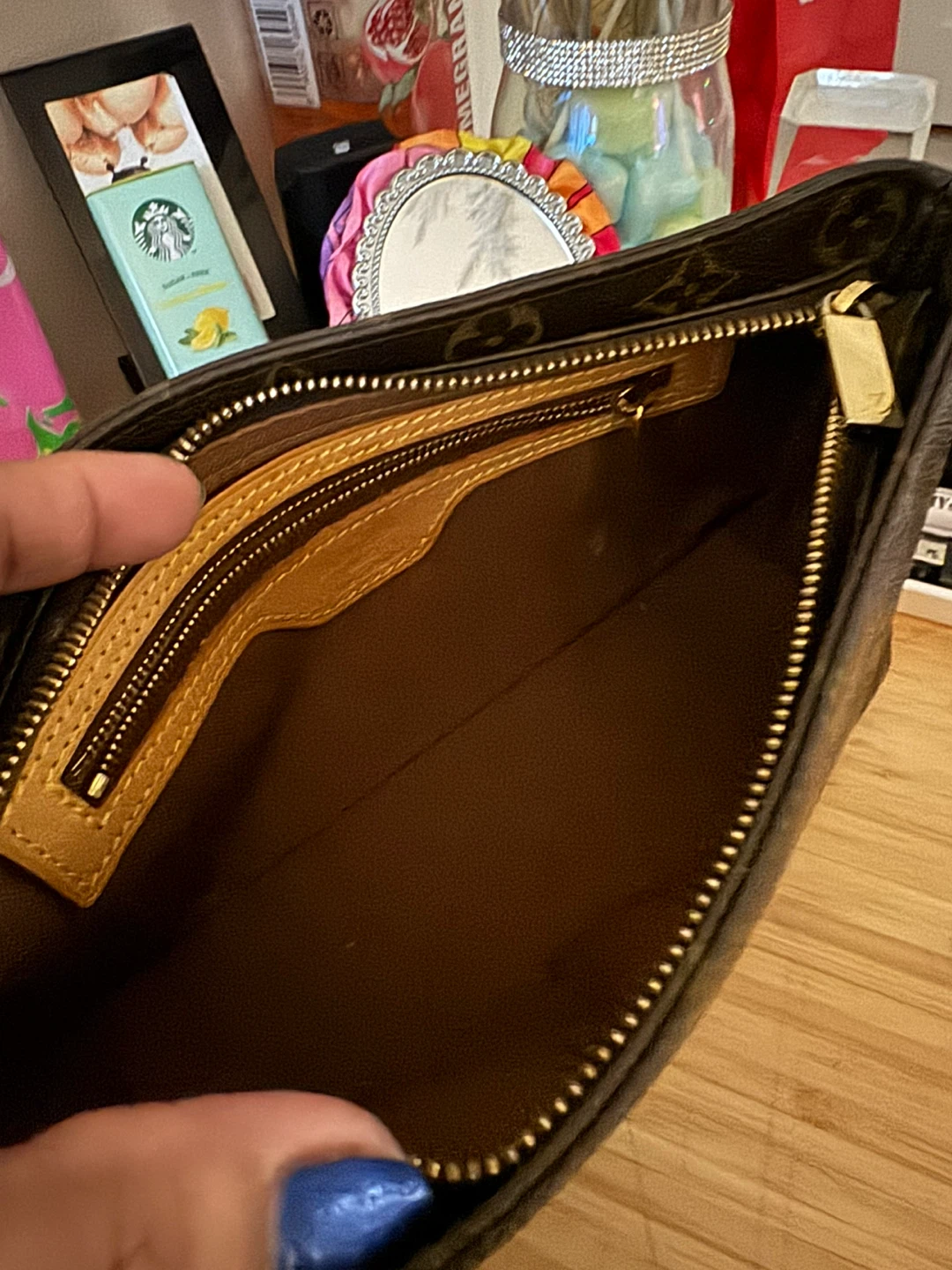 Louis Vuitton Monogram Pouch - photo 5