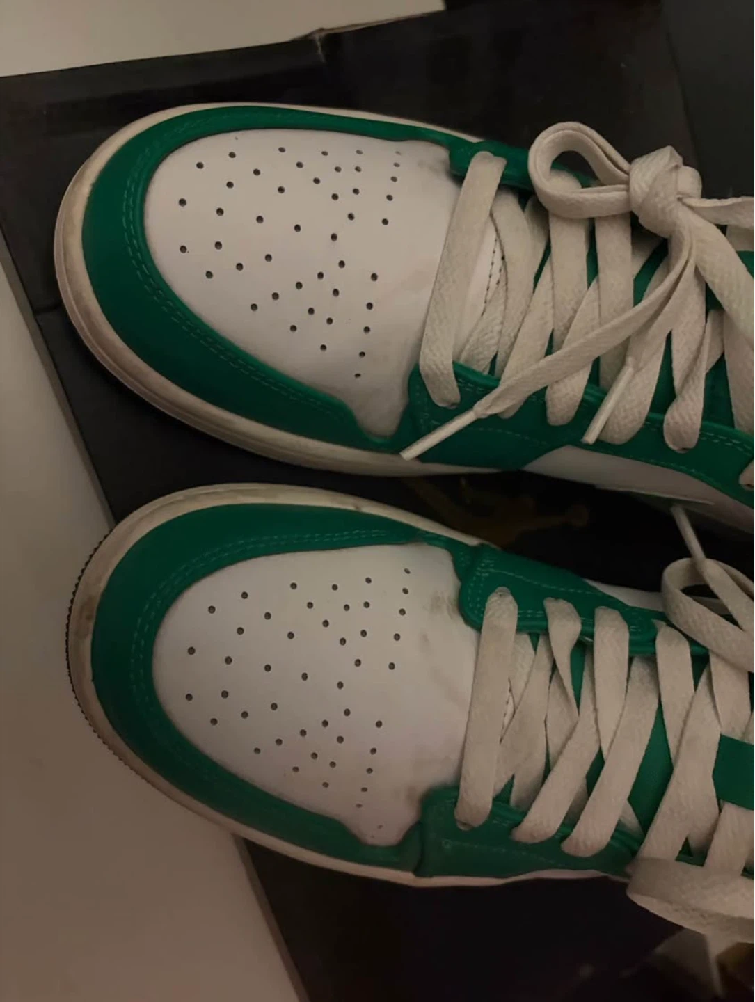 Air Jordan 1 Mid Lucky Green Black White Sneakers Men's Size 9.5 - photo 2