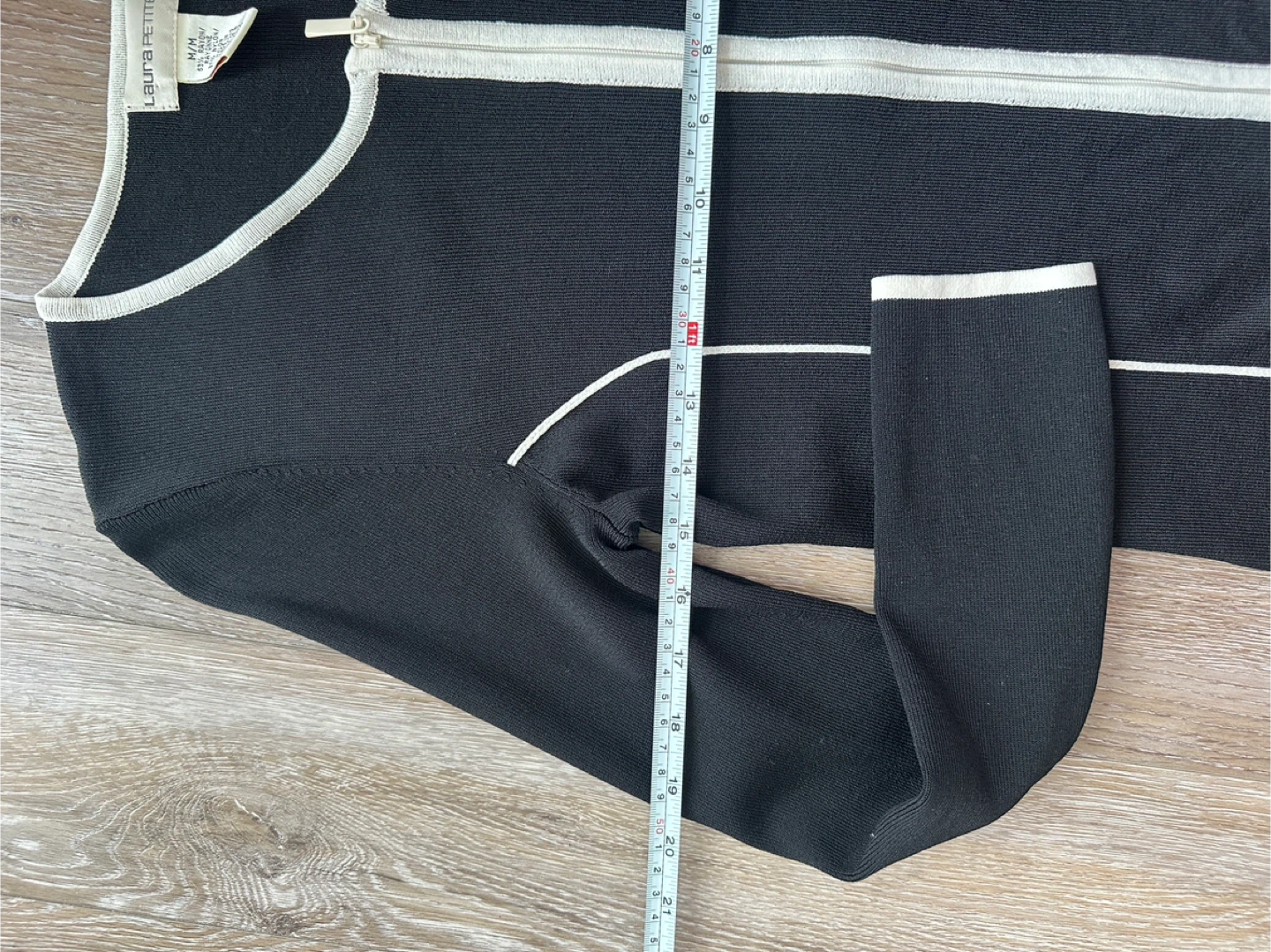 VINTAGE Laura Petites Black Zip-Up Cardigan M/M - photo 5