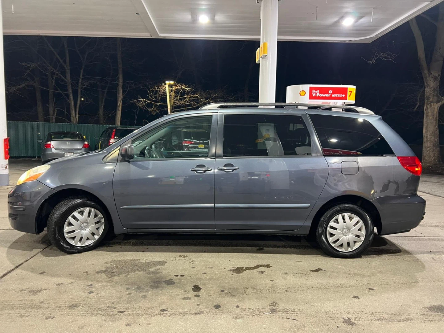 Gray Toyota Sienna Minivan - photo 2