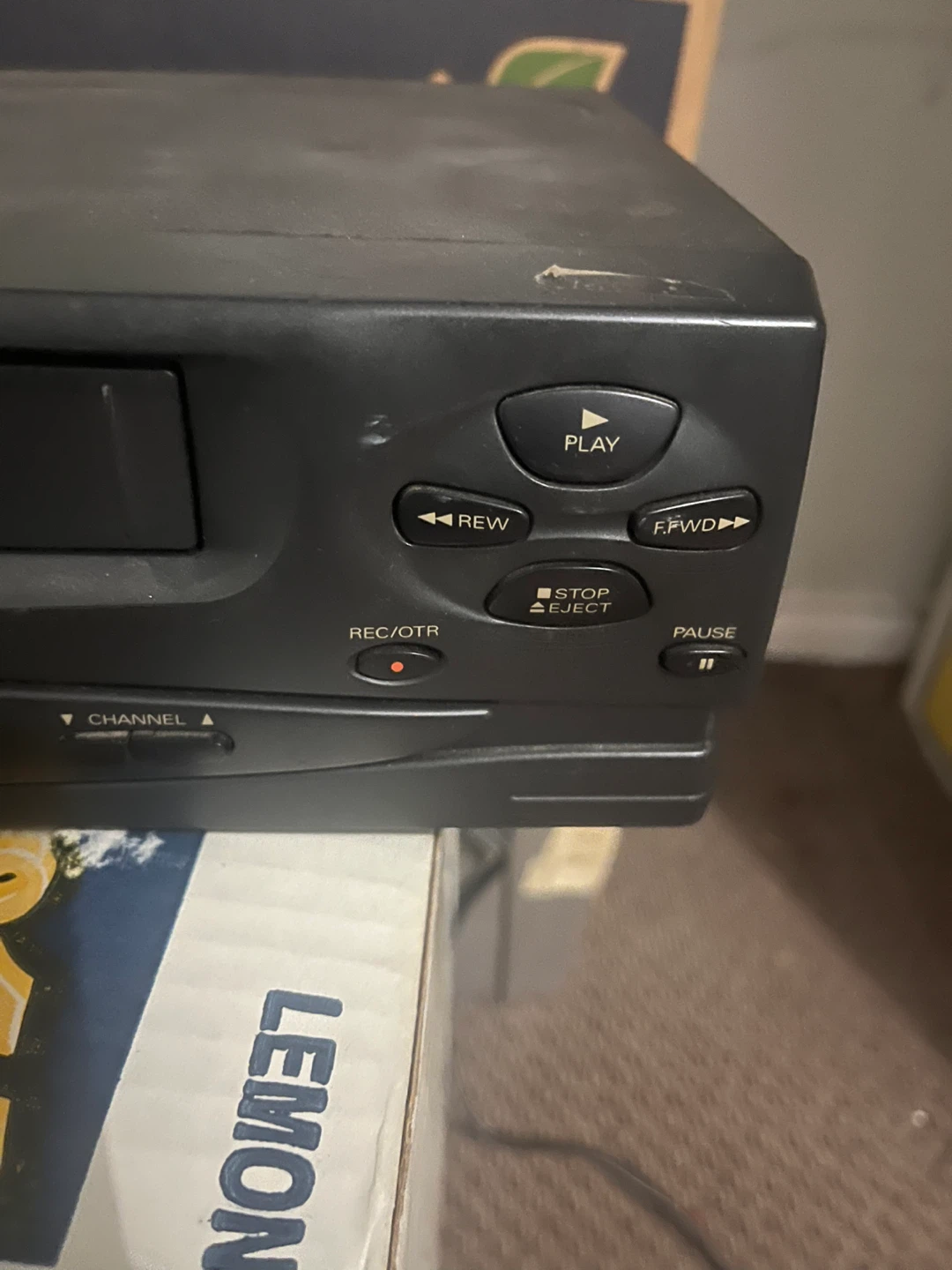 VHS HQ VCR - photo 3