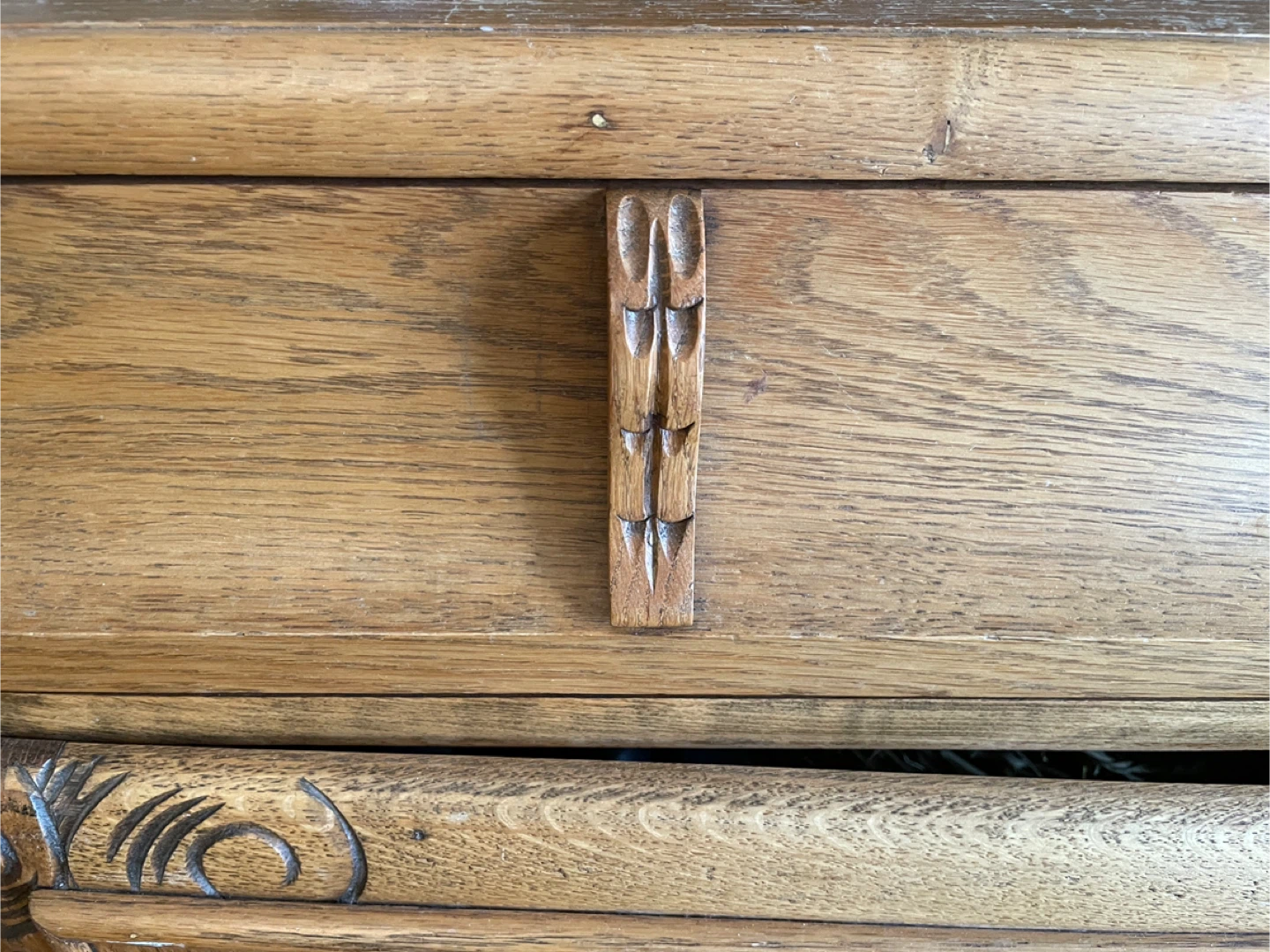 Antique Oak Sideboard with Carved Details - photo 3