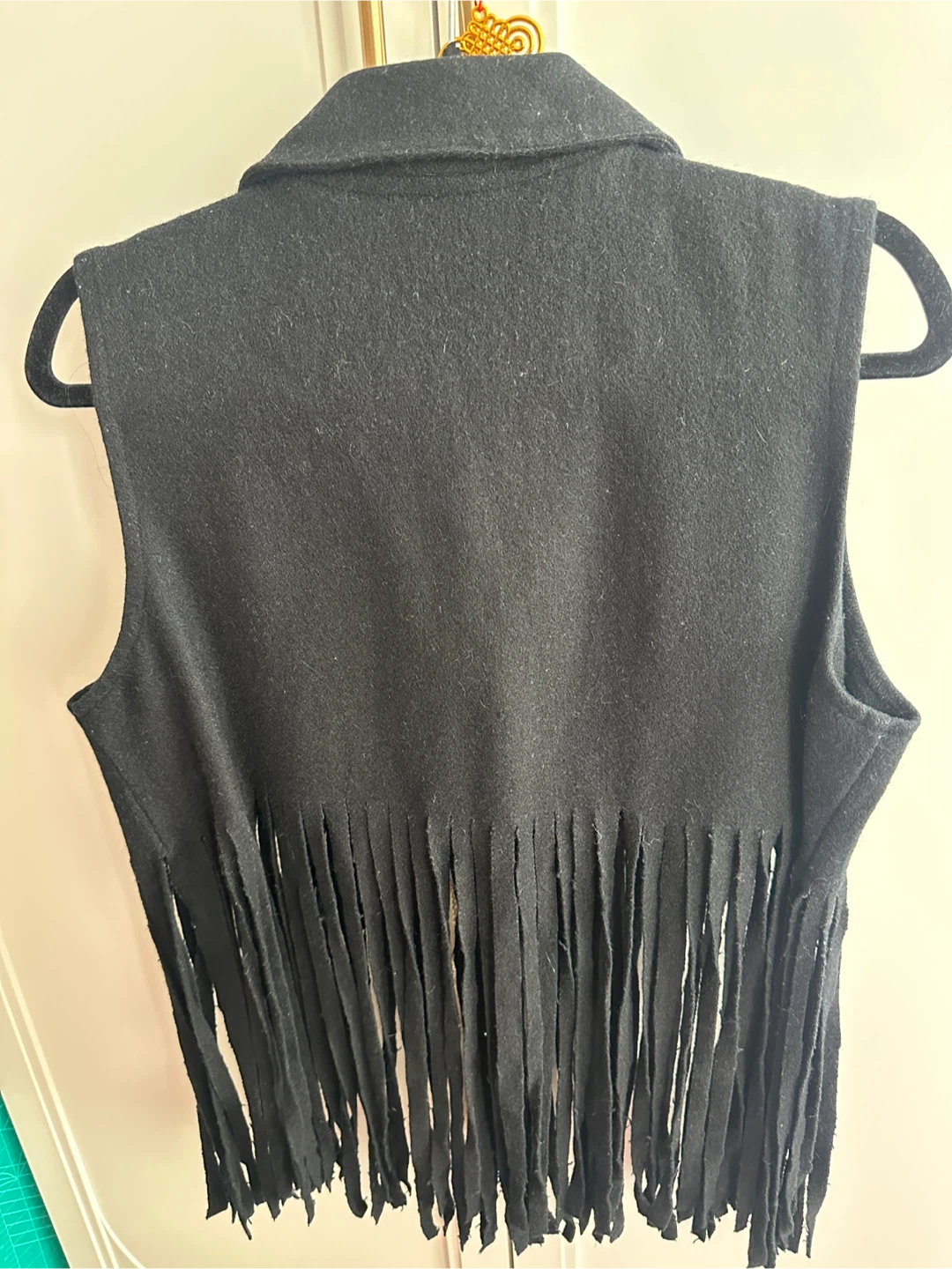 Vintage Le Château Black Embroidered Fringe Vest S/M - photo 3