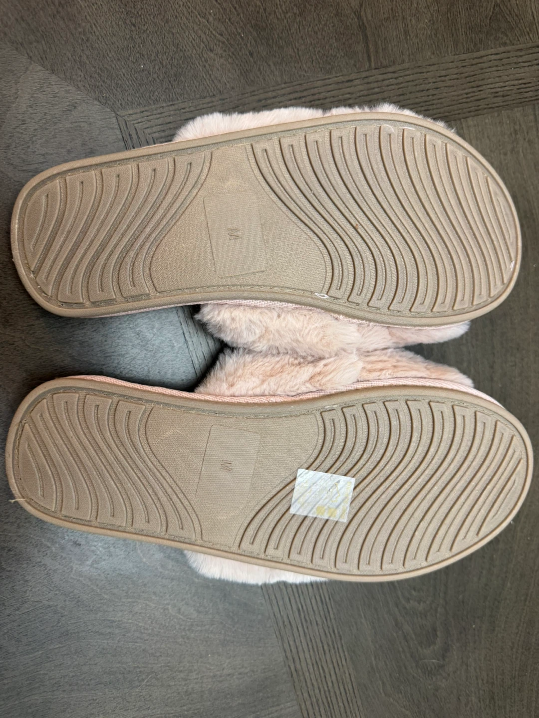 Lattelove Pink Fuzzy Slippers - Size 6 - photo 2