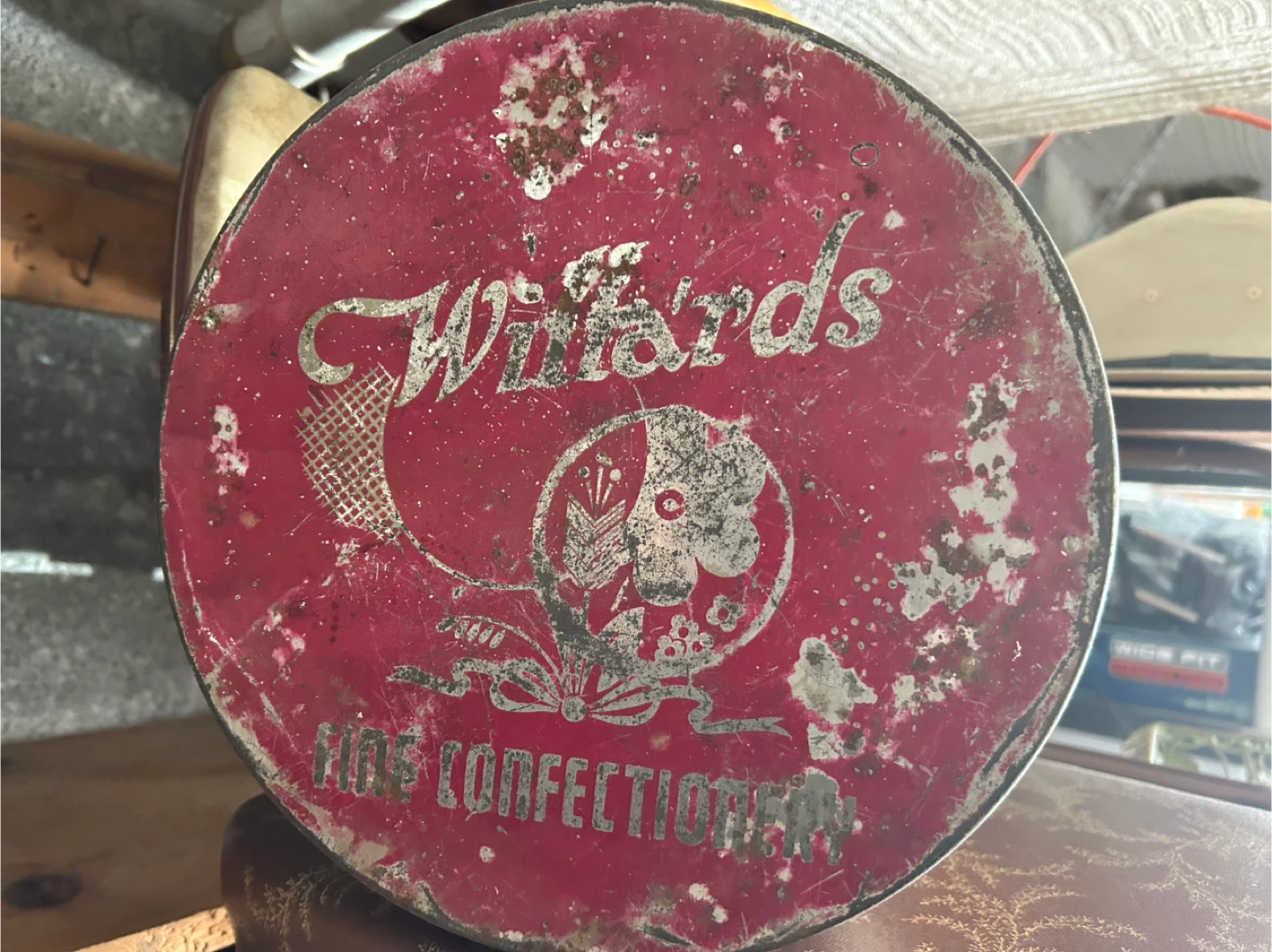 Willards Fine Confectionery Tin - photo 2