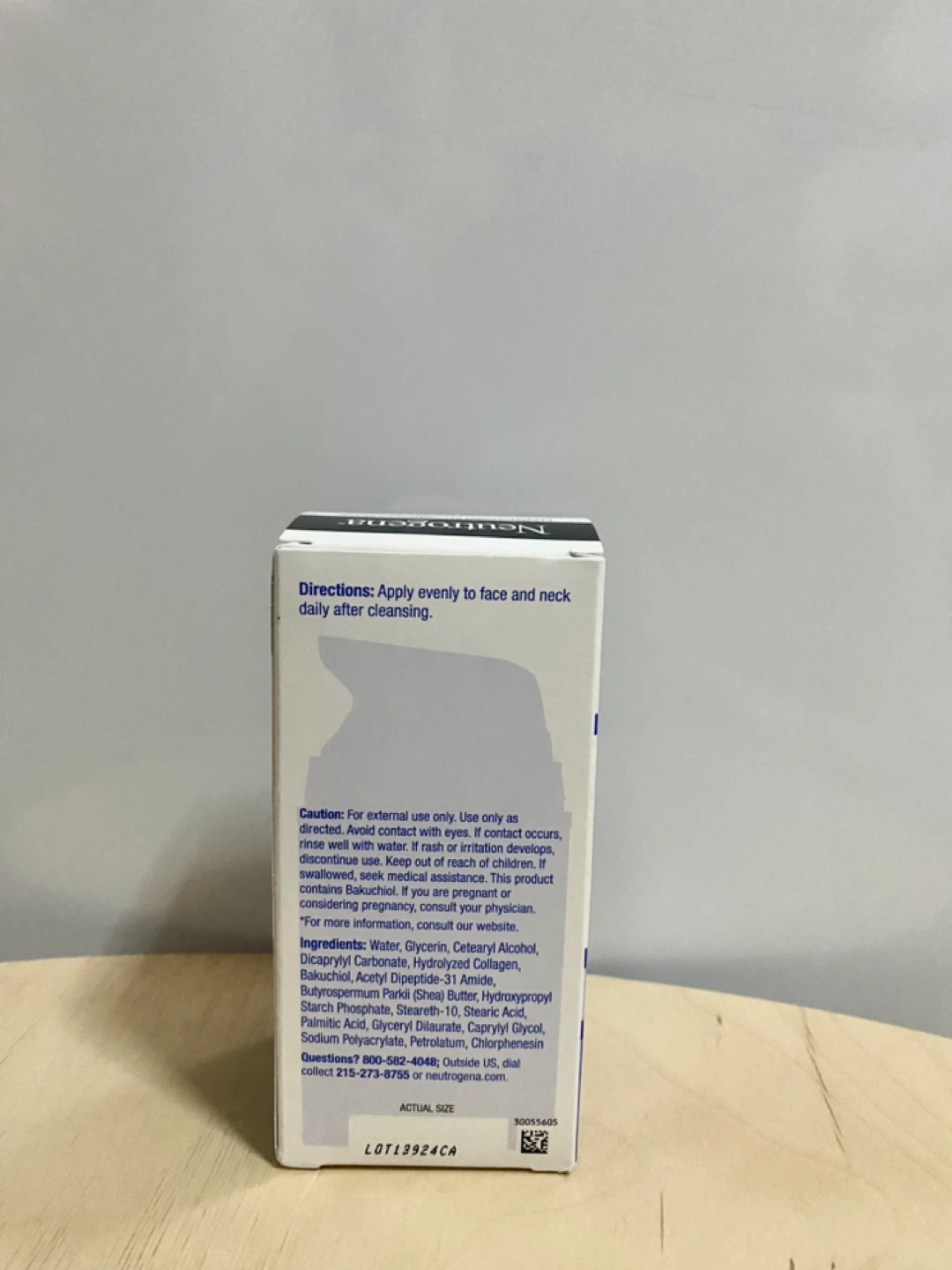 Neutrogena Collagen Bank Moisturizer 2 Fl. Oz. - photo 2