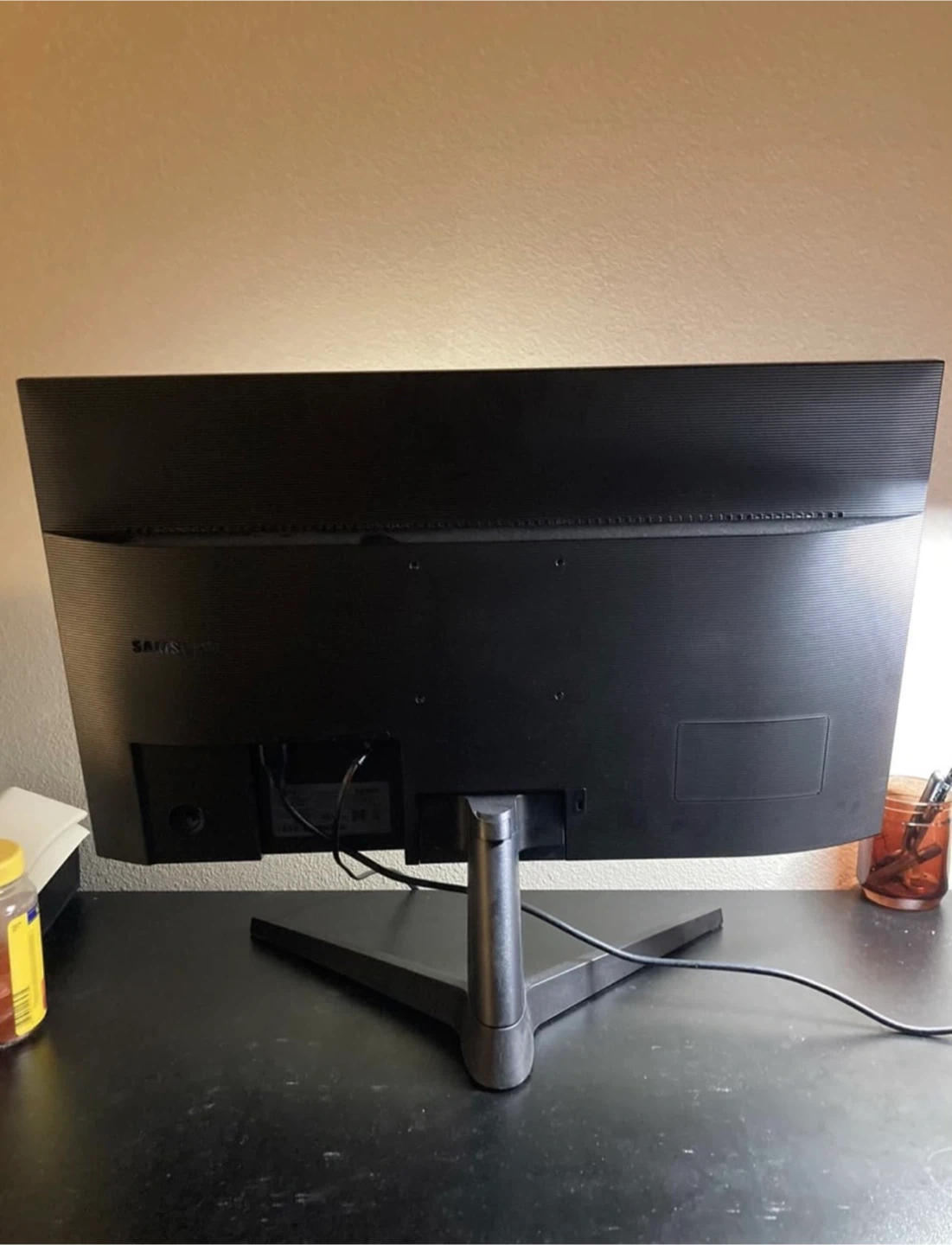 Samsung T350 1080p monitor - photo 3