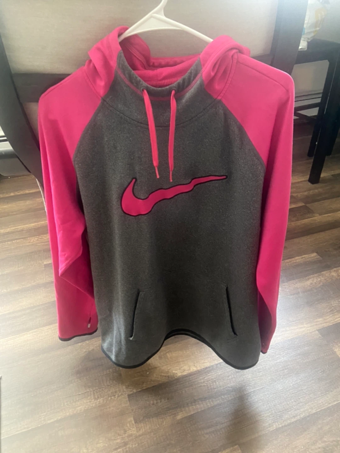 Nike Women's  size Large - photo 3