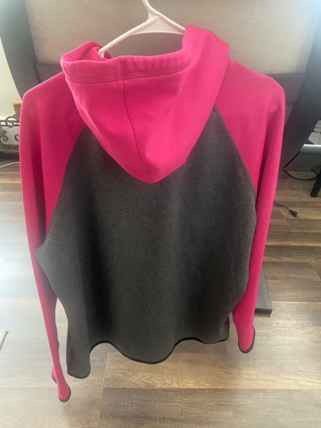 Nike Women's  size Large - photo 2