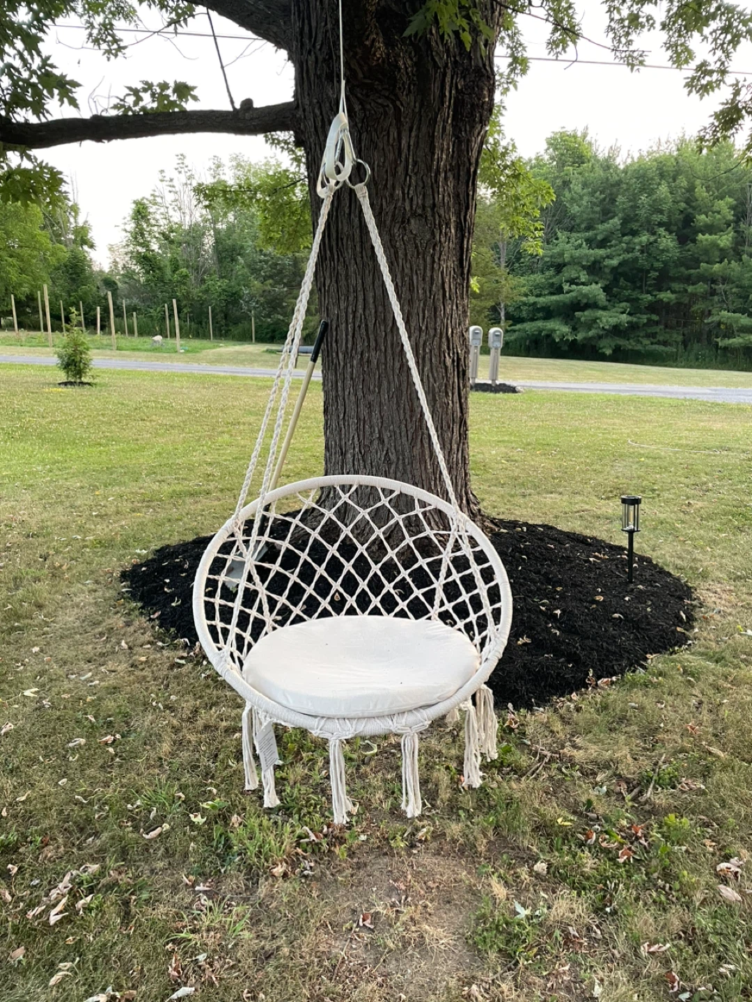 White Hanging Macrame Swing Chair - photo 3