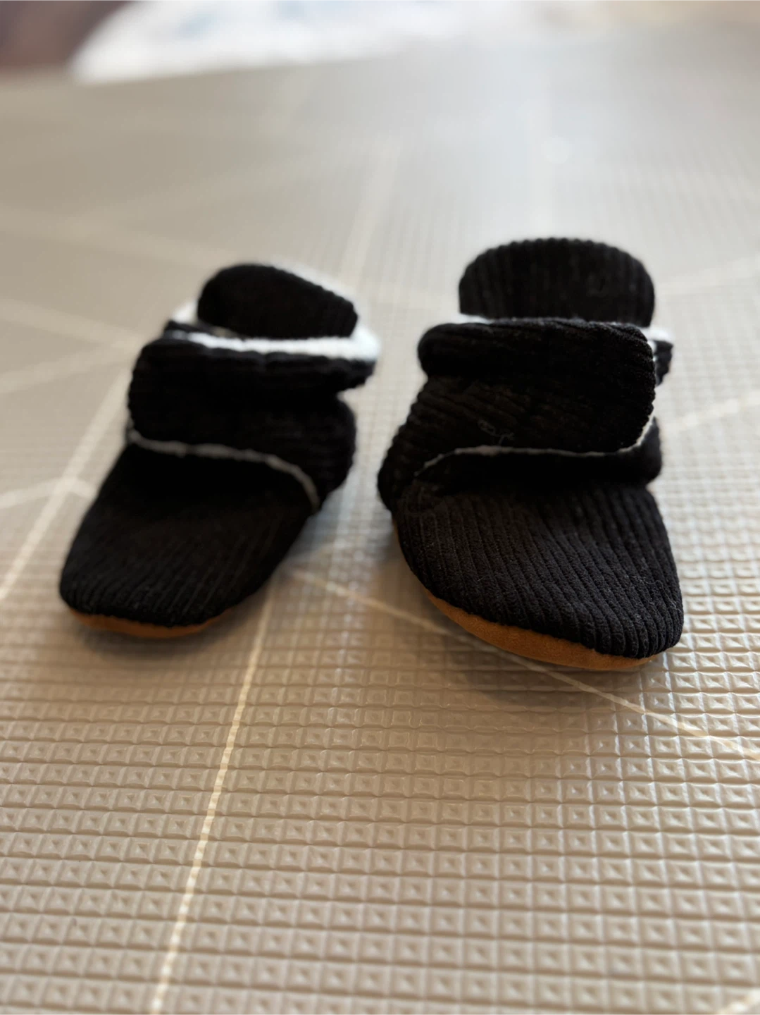 Baby Booties 0-3 months