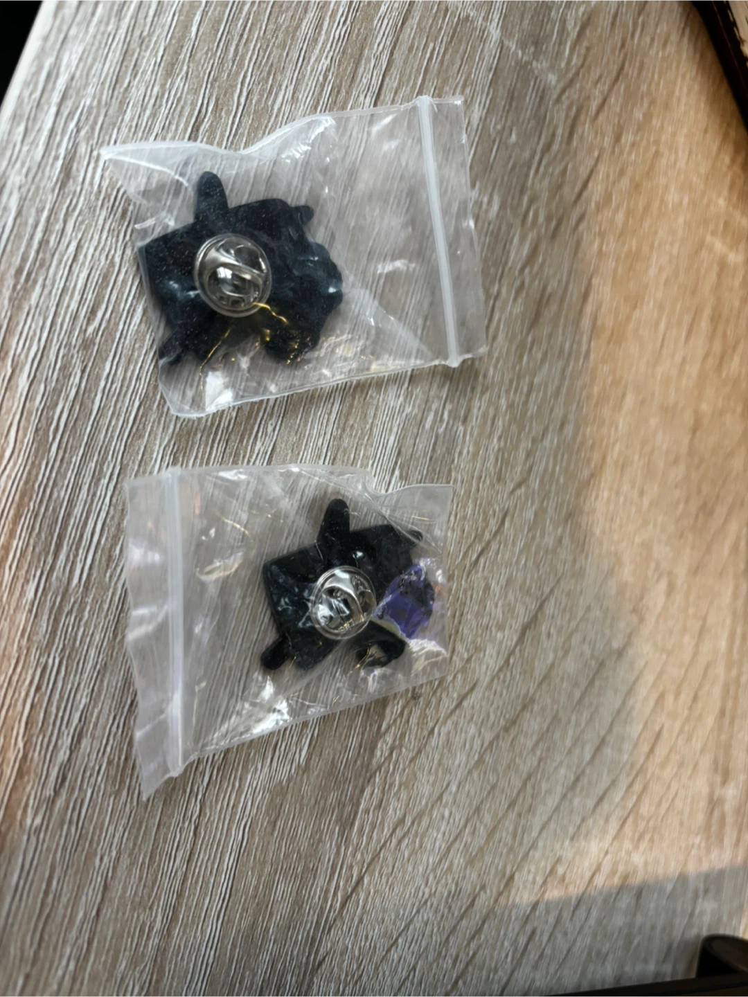 2x boba tea miniature pins 🥕 - photo 2