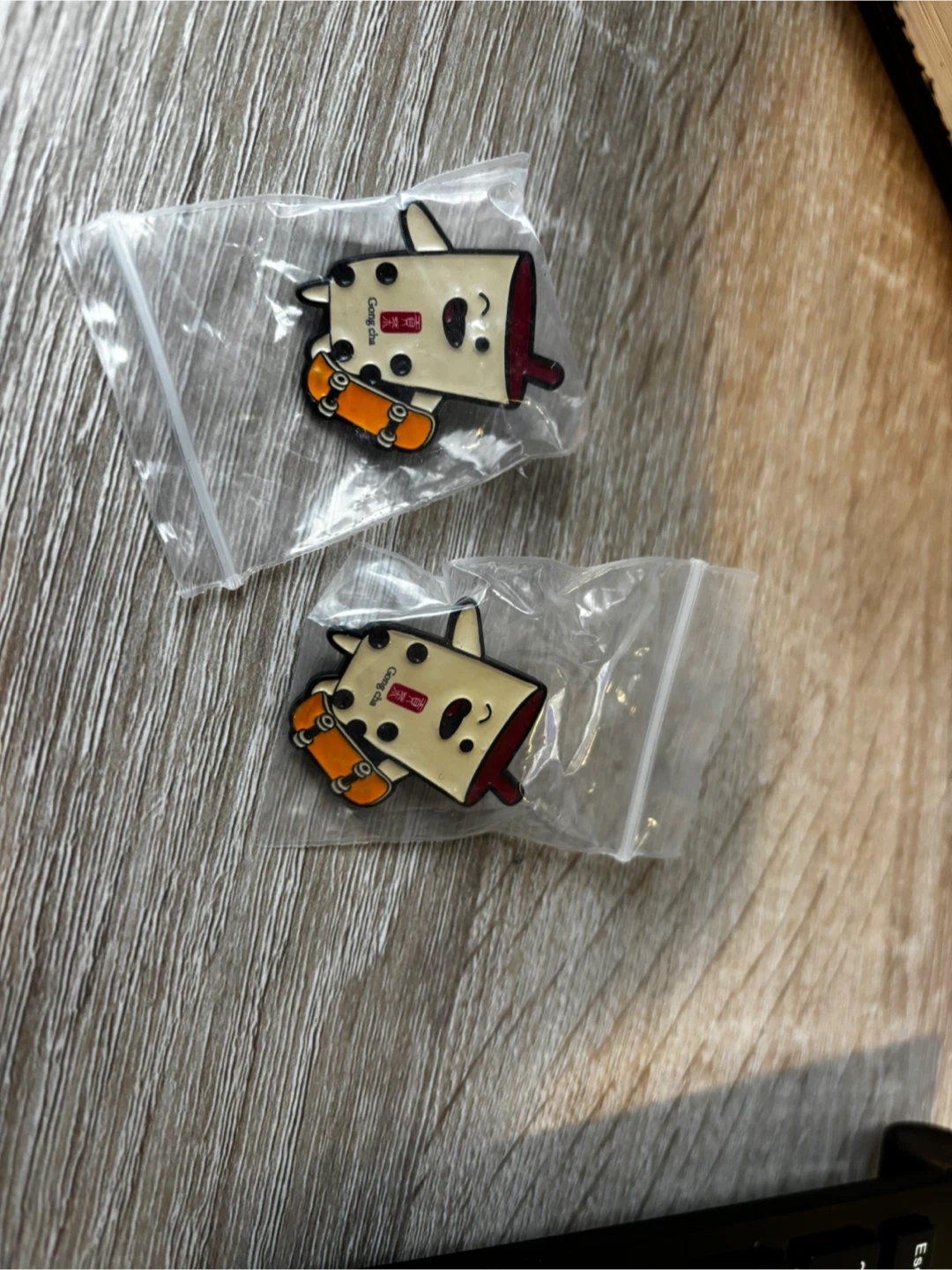 2x boba tea miniature pins 🥕