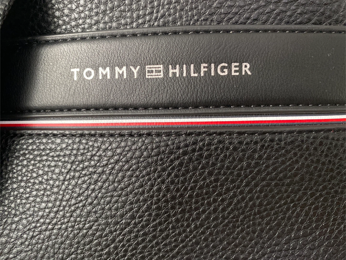 HILFIGER TH BUSINESS CORPORATE CROSSBODY BAG - photo 4