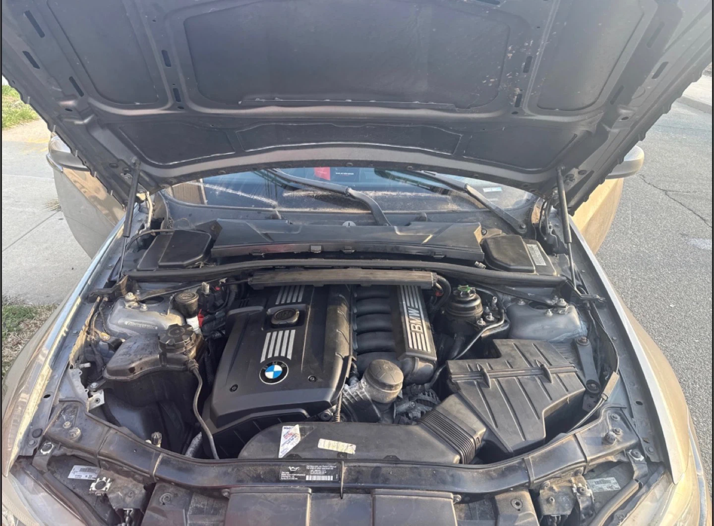 2009 BMW 328i Sedan - photo 2