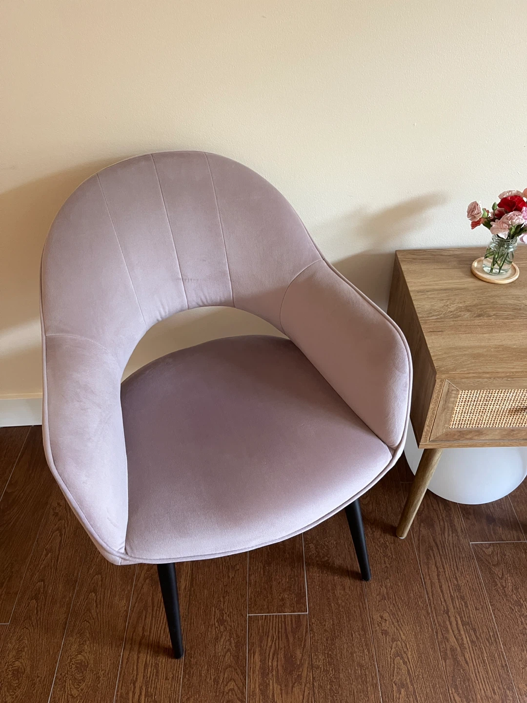 2 Velvet Chairs violet purple colour